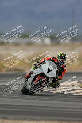 media/Nov-15-2025-Race Pace (Sat) [[8de605a2d8]]/Non Verified Riders (1st 20 Minutes)/Turn 4 (1010am)/